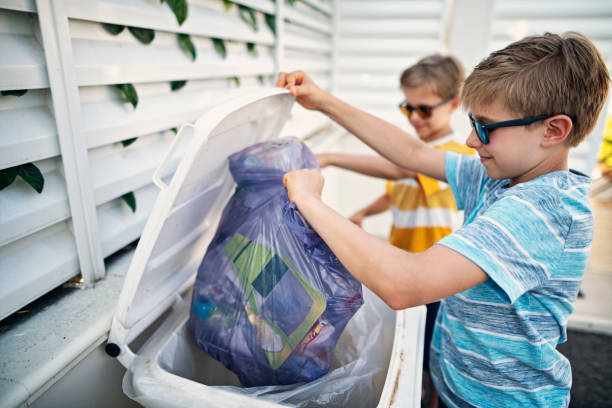 Best Commercial Junk Removal  in Highwood, IL