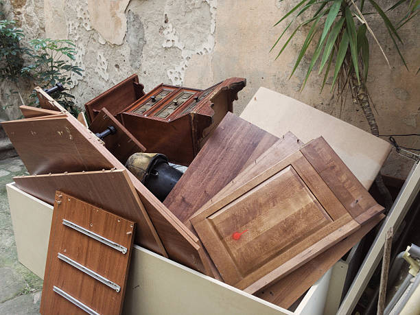 Best Construction Debris Removal  in Highwood, IL